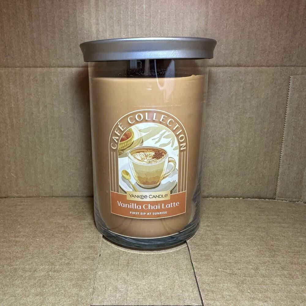Yankee Candle 20oz Two-Wick Cafe Collection - Vanilla Chai Latte.